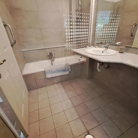 Galini With Private Pool & Incredible Views, Ipsos 别墅