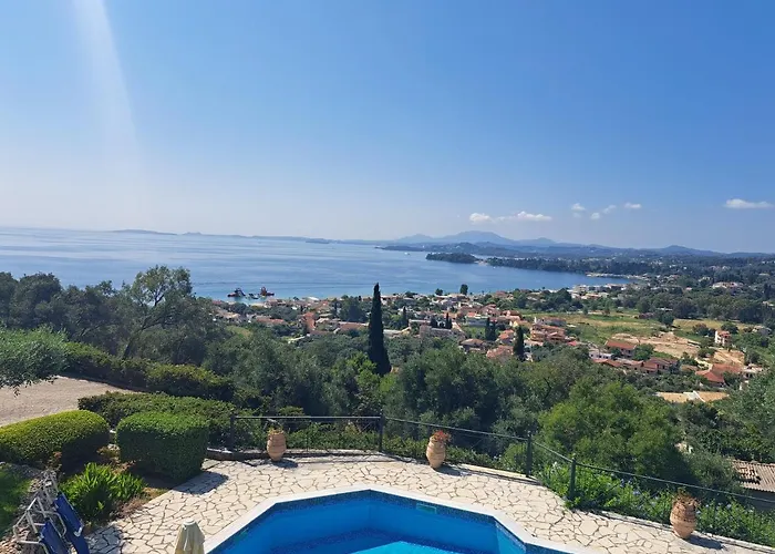 Galini With Private Pool & Incredible Views, Ipsos Villa