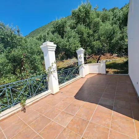 Galini With Private Pool & Incredible Views, Ipsos Villa *