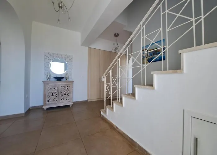 Villa Galini With Private Pool&incredible Views, Ipsos