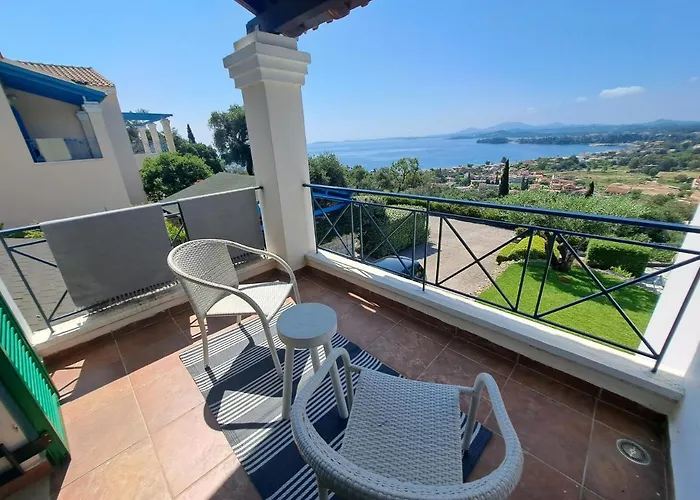 Galini With Private Pool&incredible Views, Ipsos Villa *