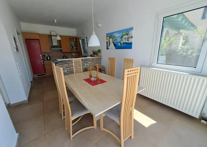 Villa Galini With Private Pool&incredible Views, Ipsos *